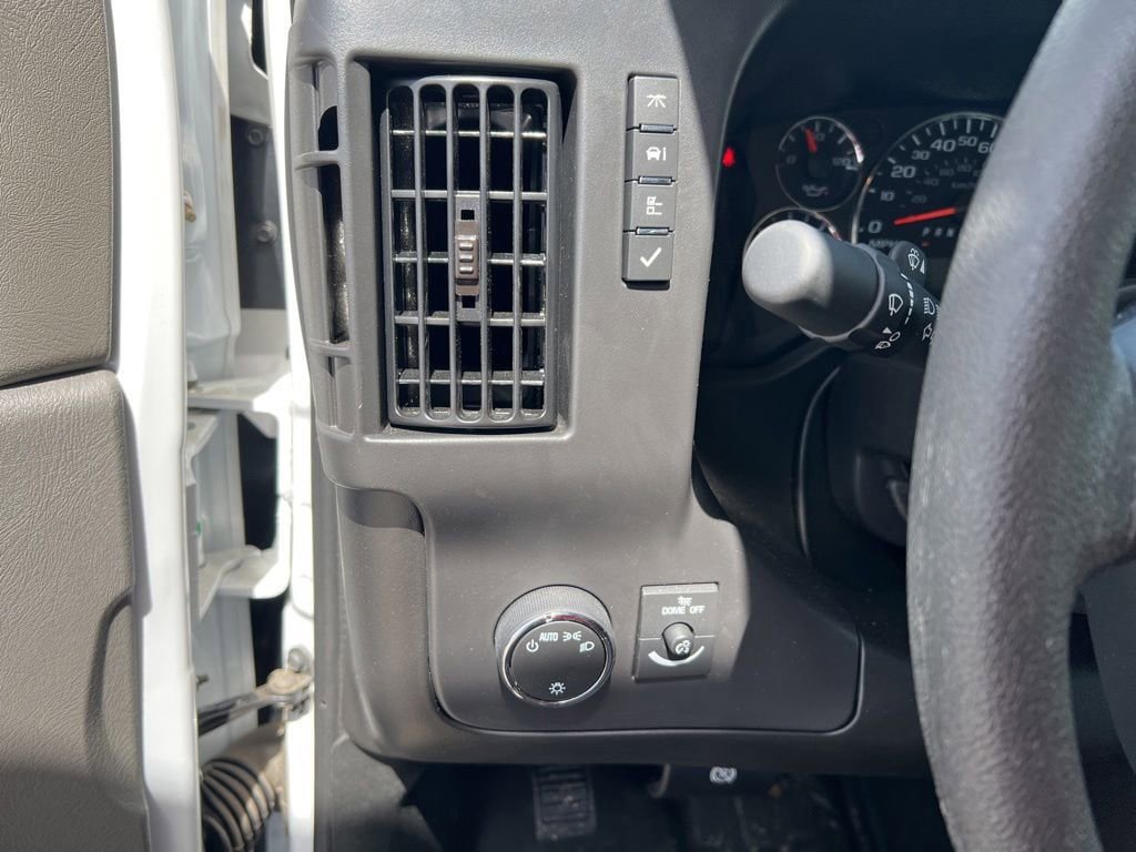 New 2025 Chevrolet Express 4500 w/ Power Convenience Package RWD image 10