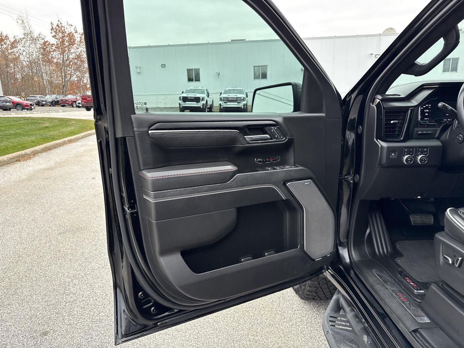 Used 2024 GMC Sierra 1500 AT4X image 11