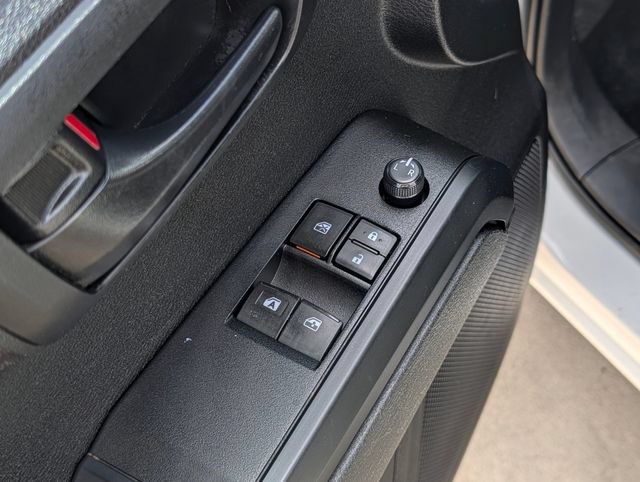 Used 2022 Toyota Tacoma SR RWD image 17