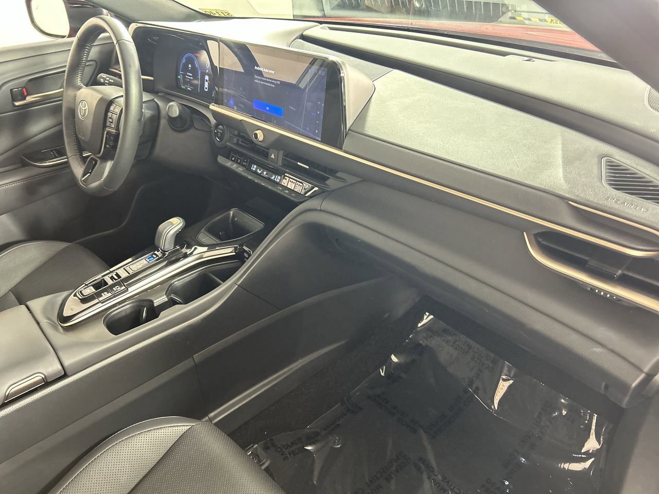 Used 2026 Toyota Crown XLE AWD/4WD image 27