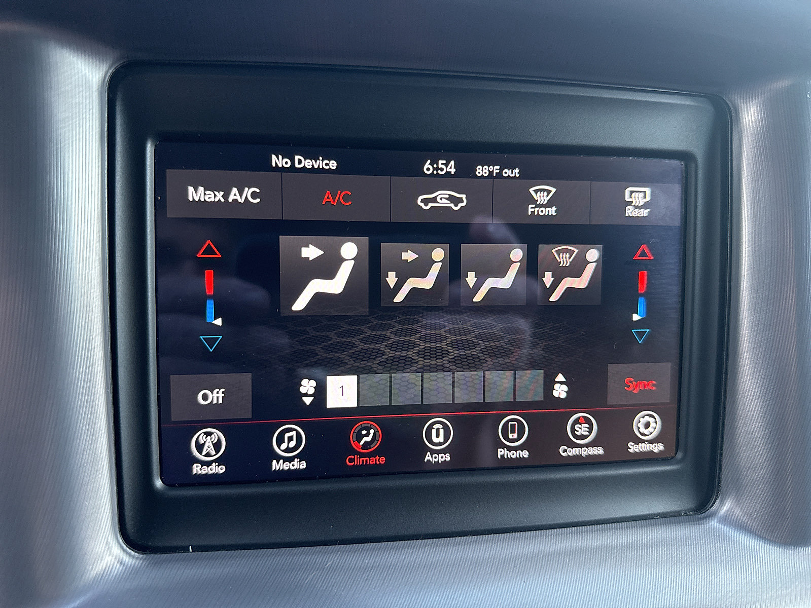 Used 2020 Dodge Charger SXT RWD image 40