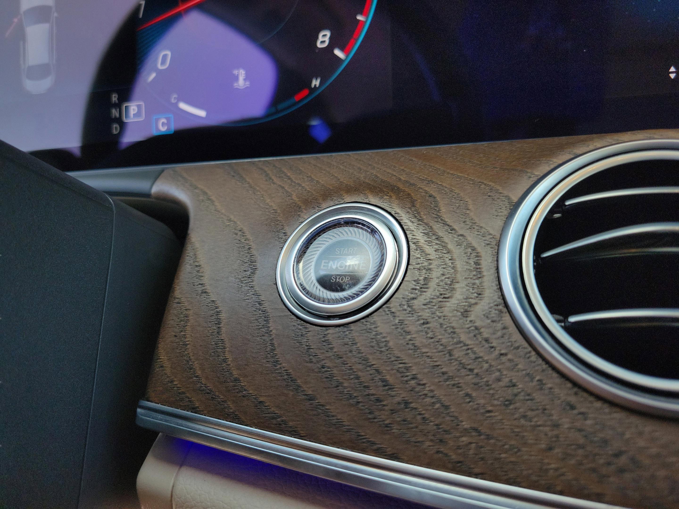 Certified 2022 Mercedes-Benz E 350 4MATIC Sedan image 20