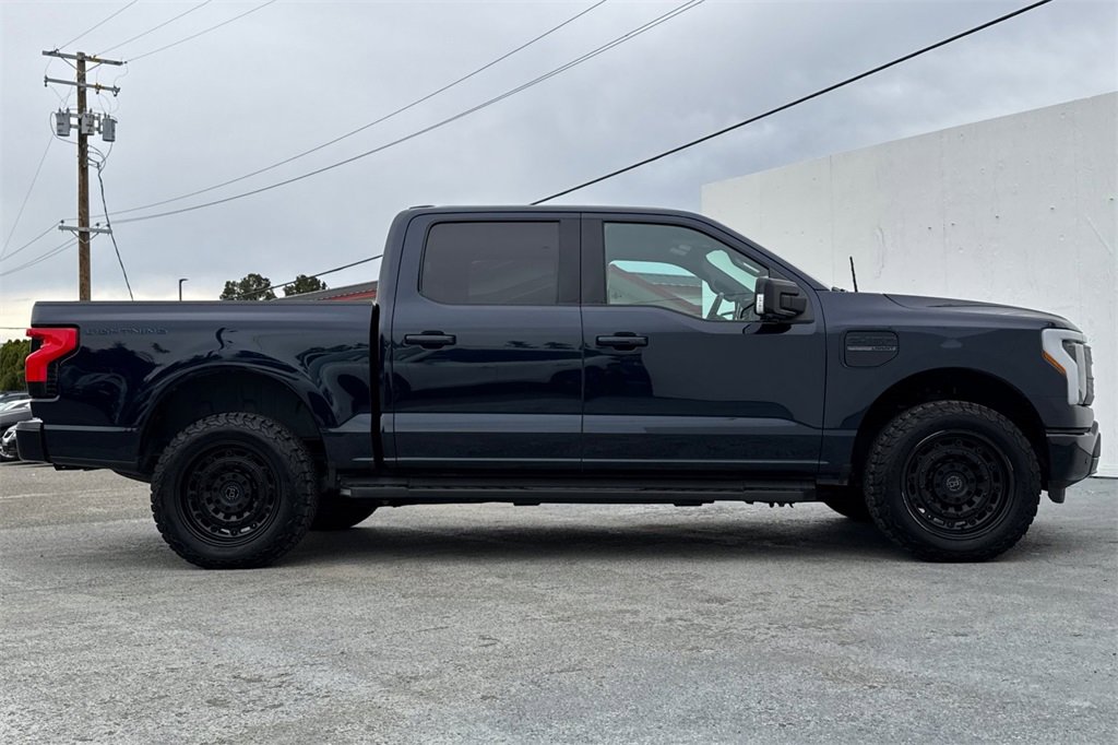 Used 2023 Ford F150 Lightning Lariat image 2