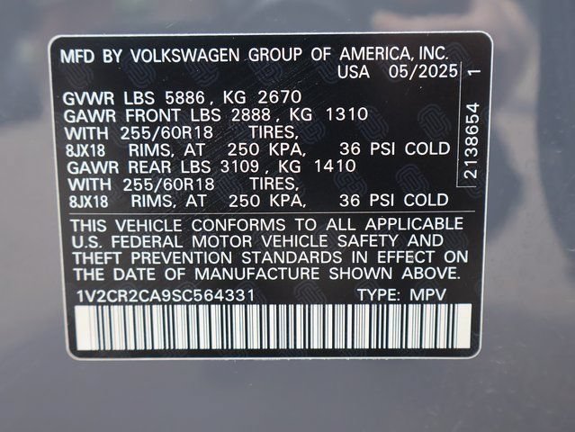 Used 2025 Volkswagen Atlas Peak Edition SE AWD/4WD image 42