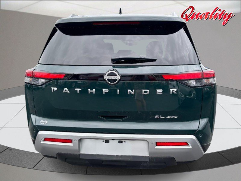 Used 2025 Nissan Pathfinder SL AWD/4WD image 4