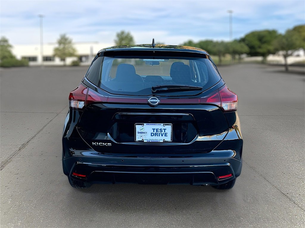 Certified 2024 Nissan Kicks S image 5
