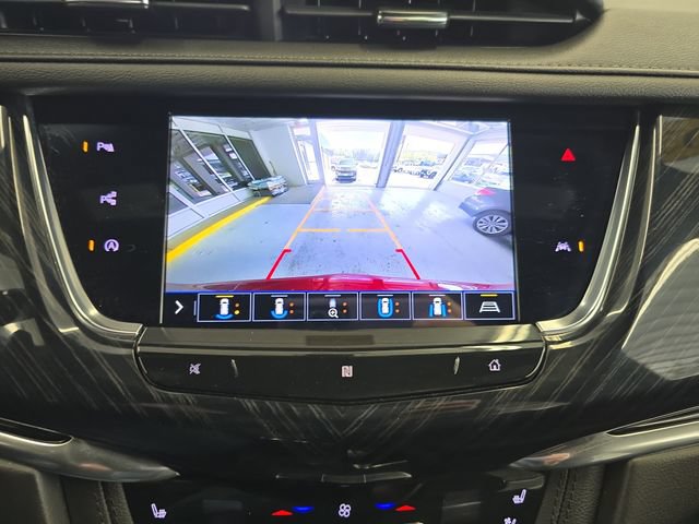 Used 2020 Cadillac XT6 Premium Luxury AWD/4WD image 17