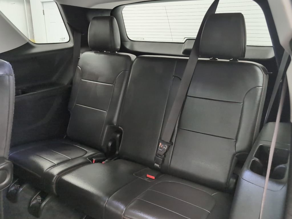 Used 2021 Chevrolet Traverse LT w/ LT Premium Package image 30