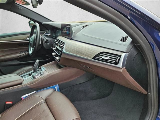 Used 2019 BMW 540i w/ Executive Package RWD image 17