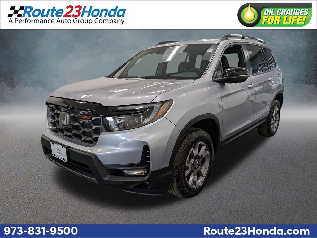 Used 2023 Honda Passport TrailSport image 1