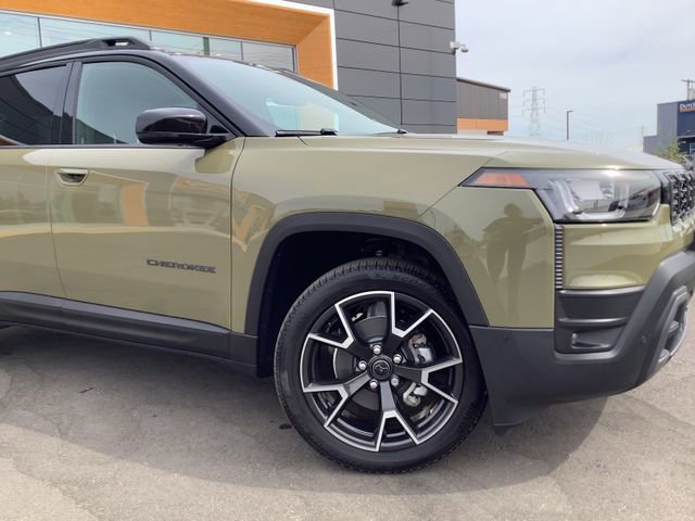 New 2026 Jeep Cherokee Overland w/ Trailer Tow Group image 3