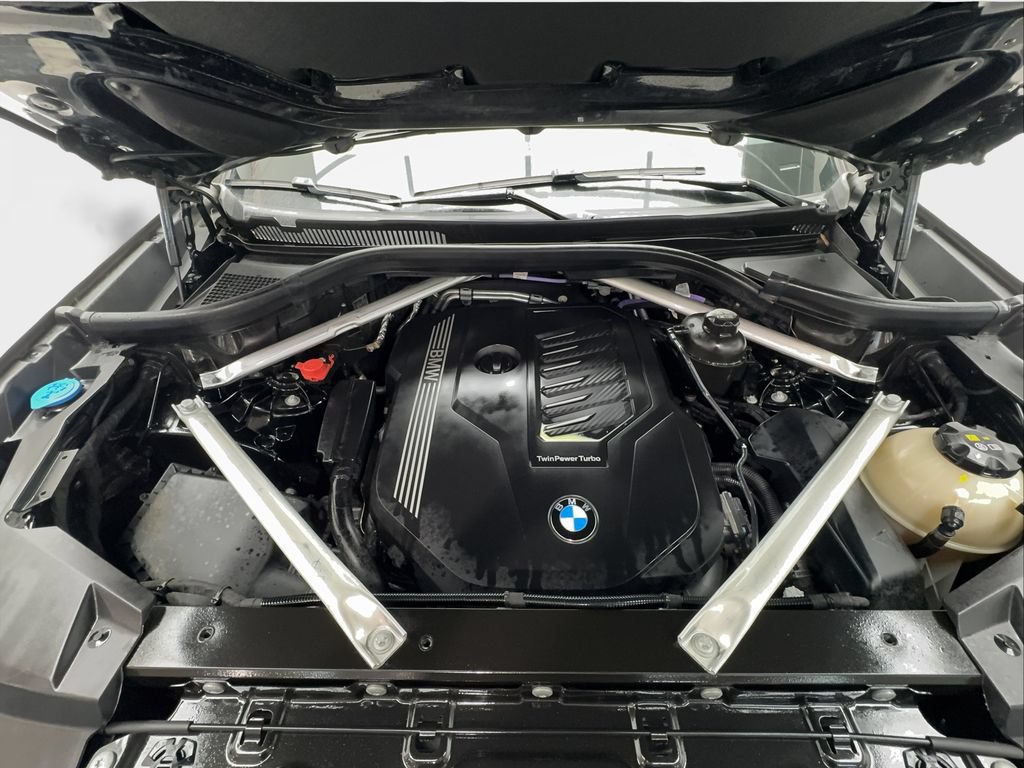 Used 2023 BMW X5 sDrive40i w/ Climate Comfort Package RWD image 17
