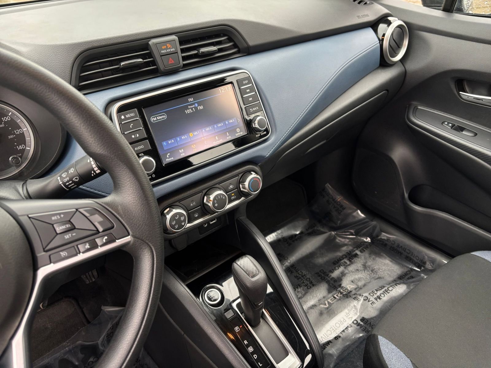 Used 2025 Nissan Versa SV image 17