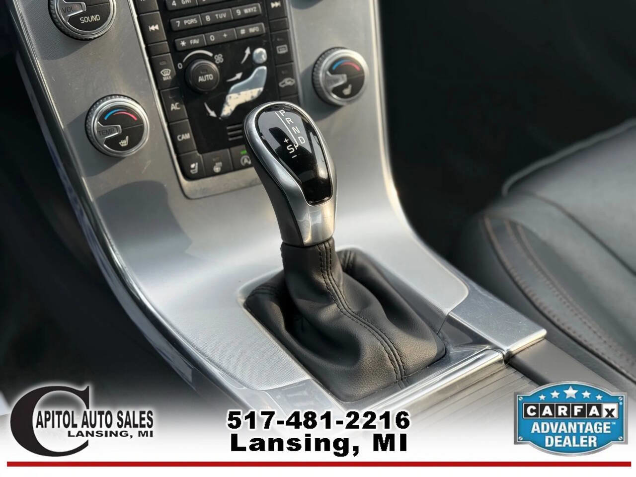 Used 2017 Volvo V60 T5 Cross Country Platinum w/ Climate Package image 17