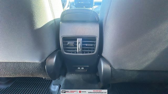 Used 2024 Toyota Corolla Cross SE image 13