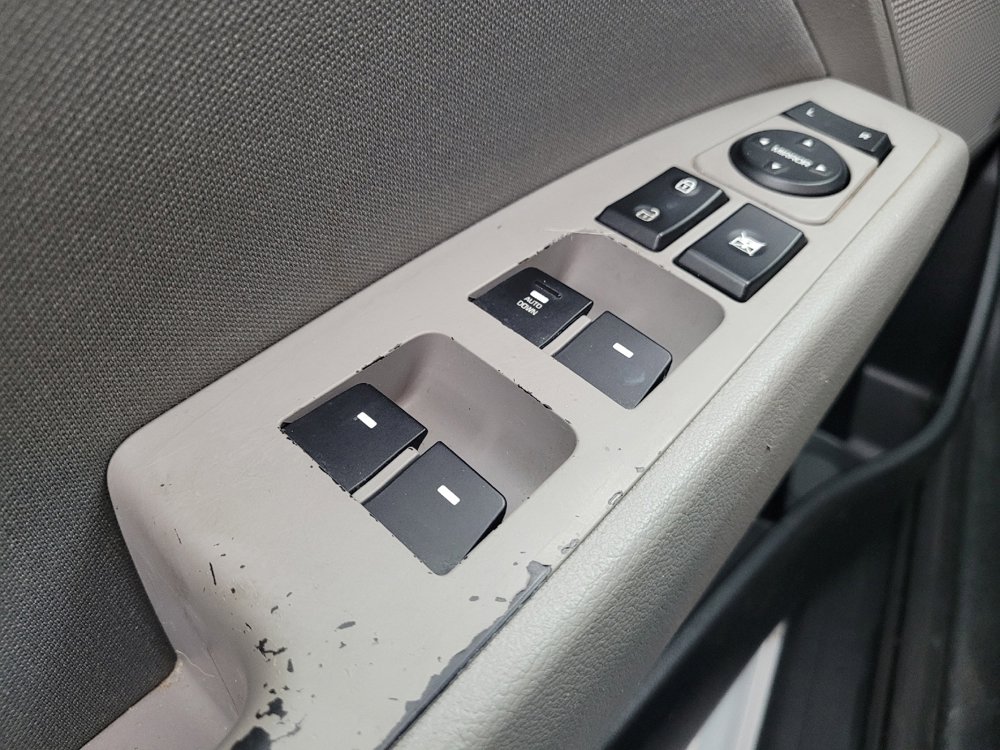 Used 2017 Hyundai Elantra SE image 27