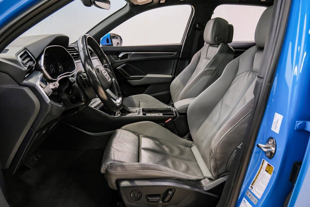 Used 2020 Audi Q3 2.0T Premium Plus w/ Premium Plus Package image 4
