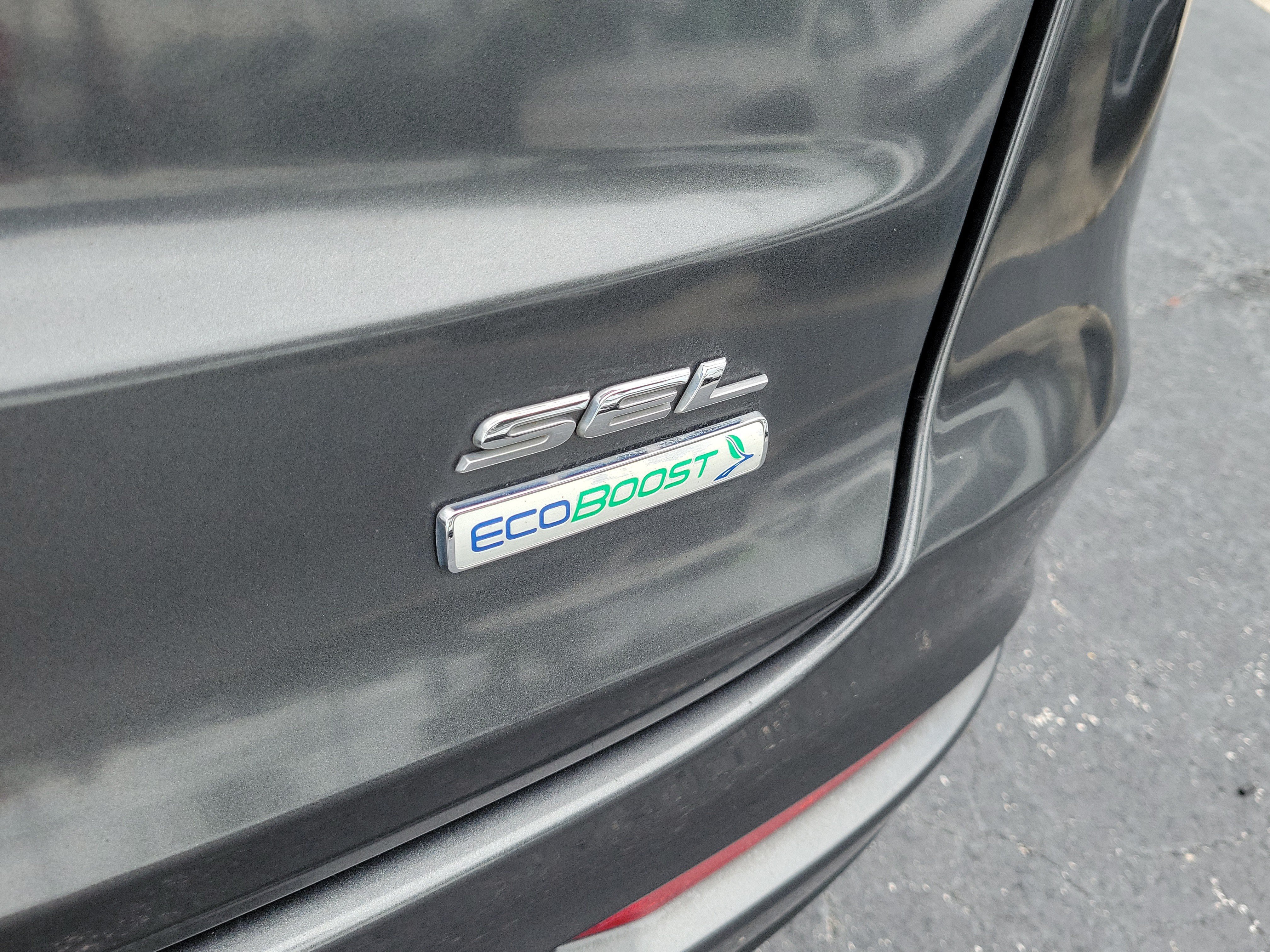 Used 2020 Ford Fusion SEL FWD image 8