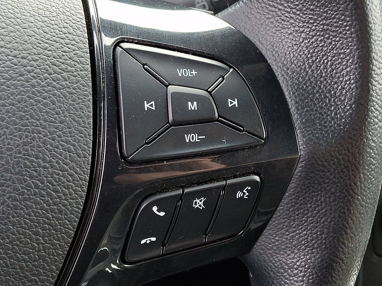 Used 2018 Ford Explorer XLT AWD/4WD image 22