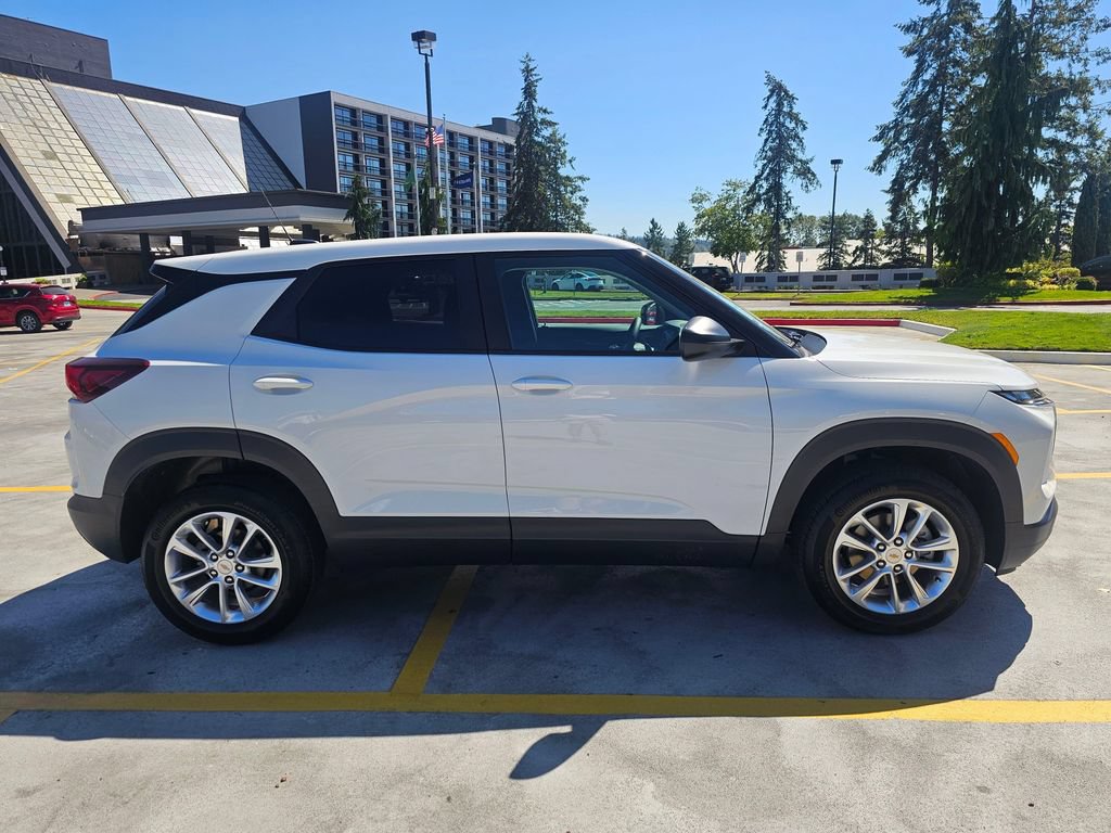 New 2026 Chevrolet TrailBlazer LS w/ LS Convenience Package AWD/4WD image 6