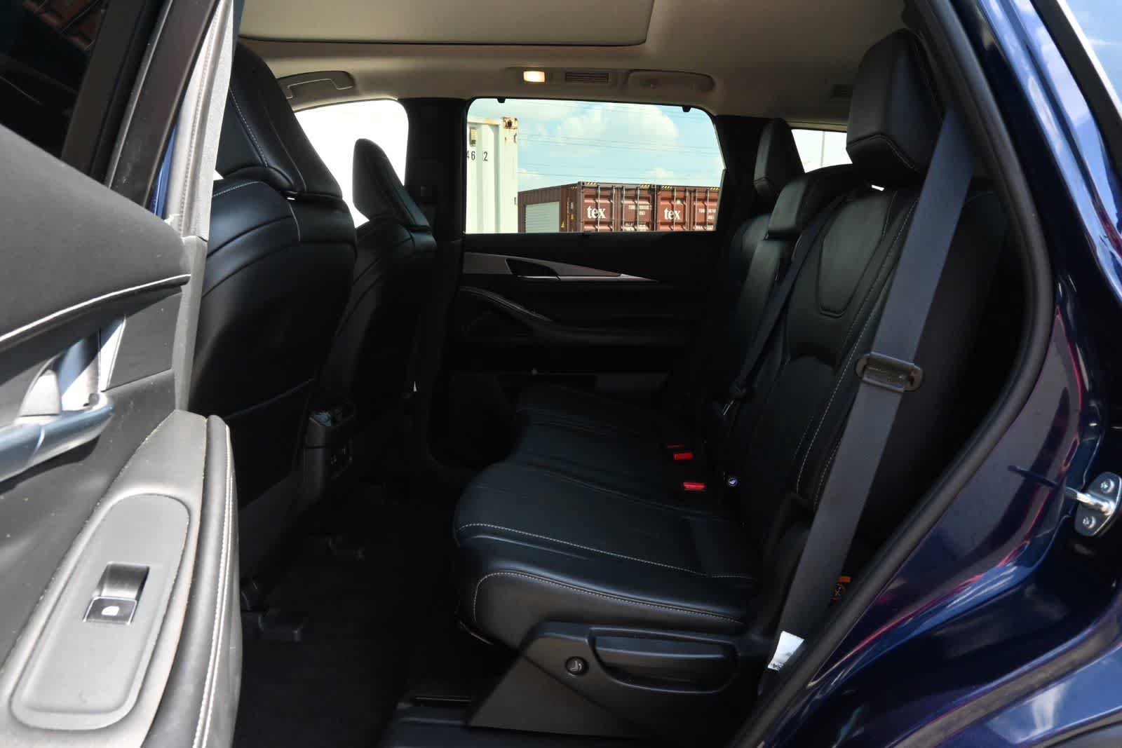 Certified 2023 INFINITI QX60 Luxe AWD/4WD image 19