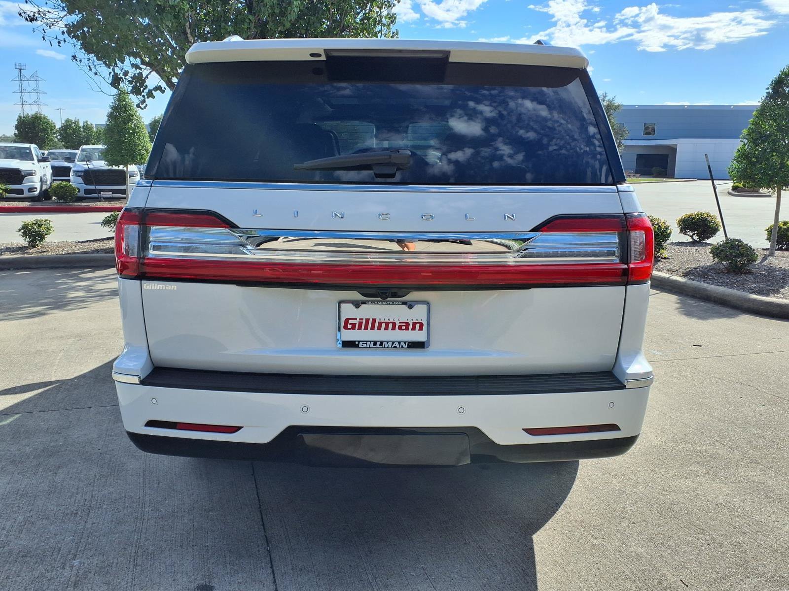 Used 2021 Lincoln Navigator L Reserve w/ Luxury Package AWD/4WD image 9