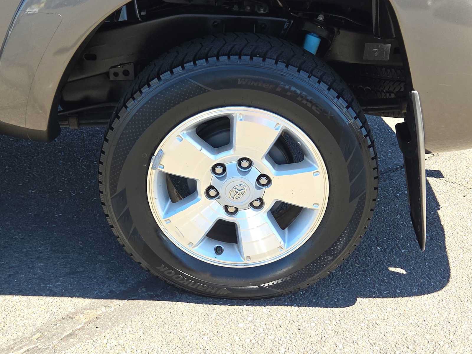 Used 2011 Toyota Tacoma PreRunner w/ TRD Sport Pkg RWD image 16