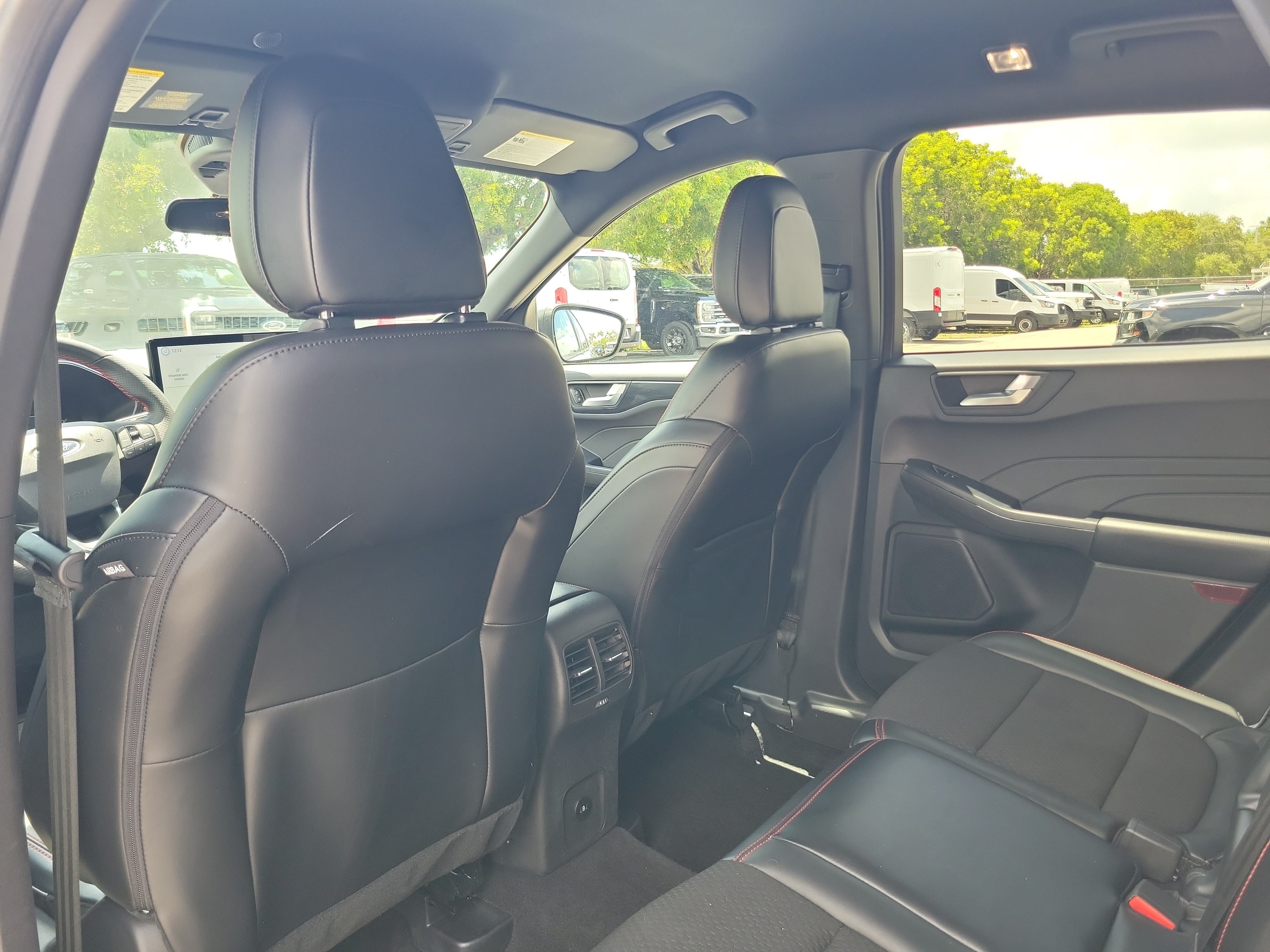 Used 2024 Ford Escape ST-Line w/ Tech Pack #1 FWD image 16