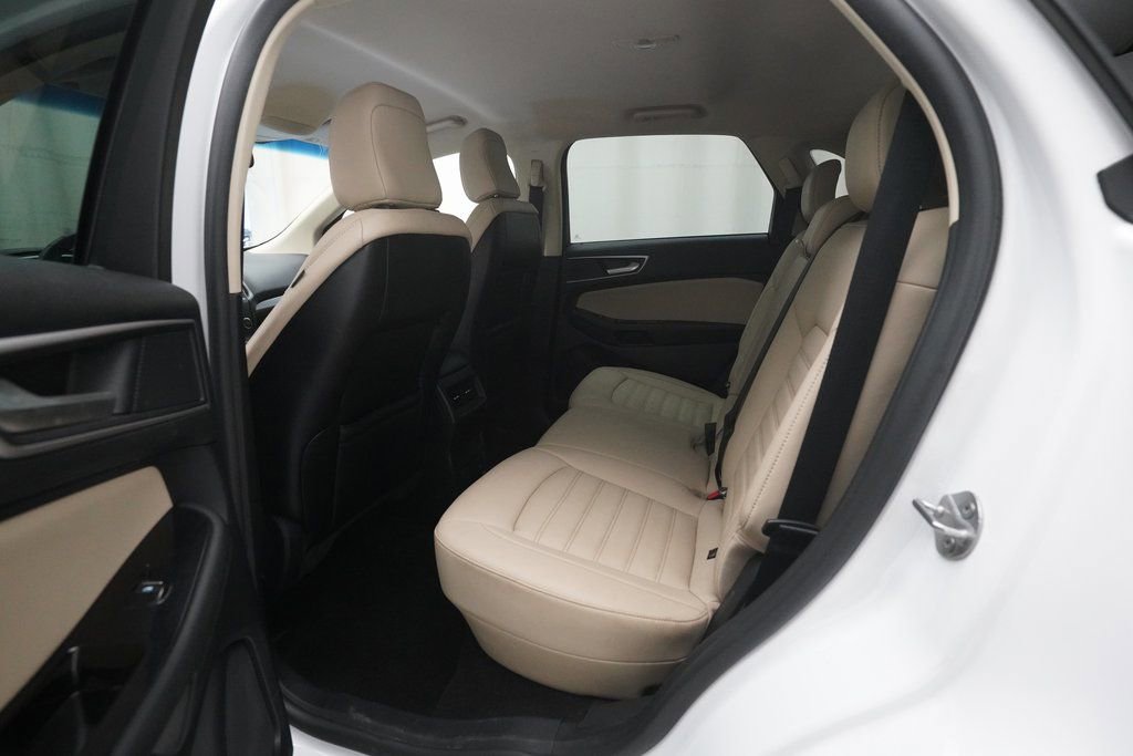 Used 2020 Ford Edge SEL w/ Convenience Package image 16