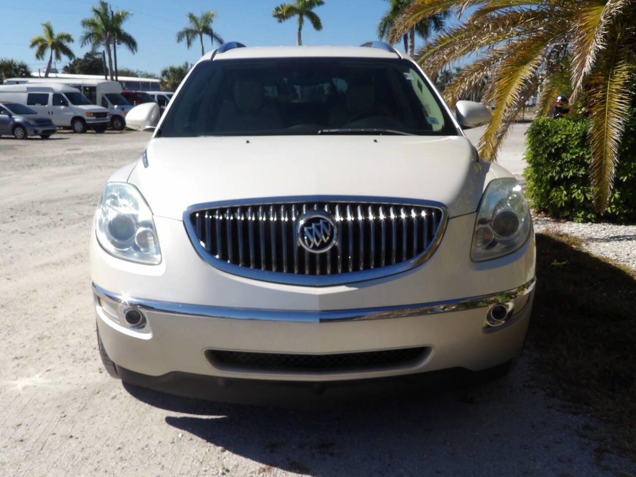 Used 2011 Buick Enclave CXL image 12