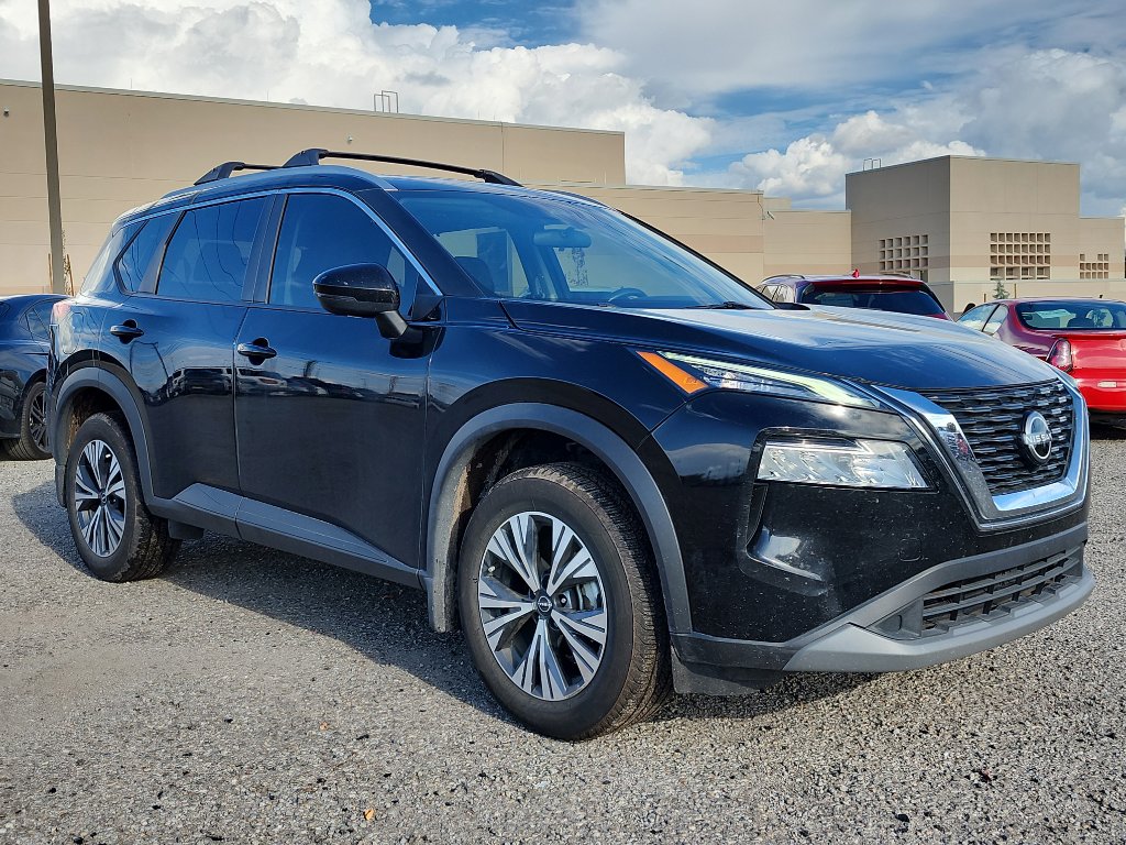 Used 2022 Nissan Rogue SV w/ SV Premium Package image 3