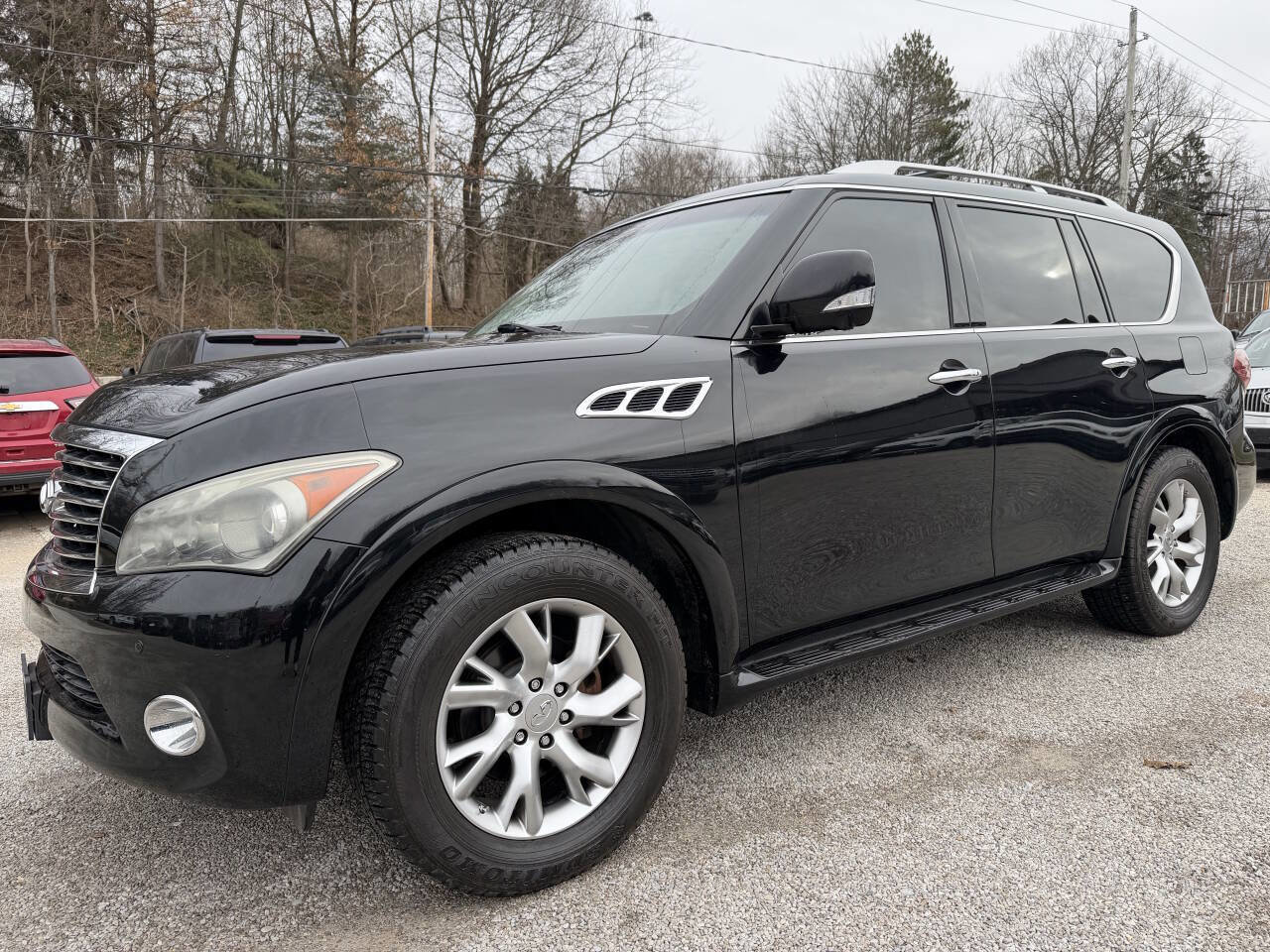 Used 2011 INFINITI QX56 Base 4x4 4dr SUV w/ Theater Pkg image 2