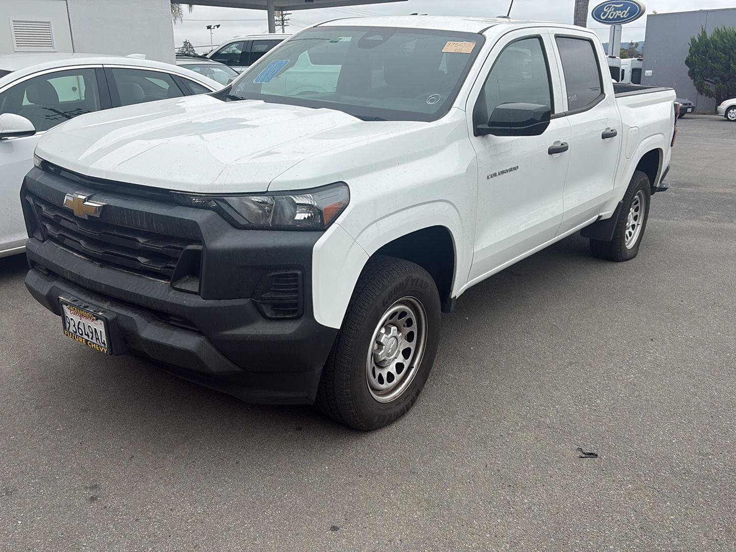 Used 2024 Chevrolet Colorado W/T w/ Safety Package RWD image 1