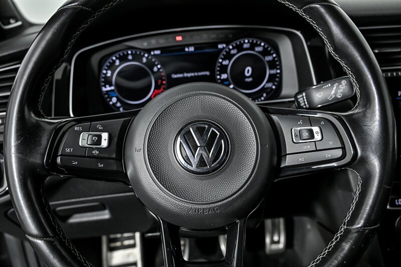 Used 2019 Volkswagen Golf 4-Door AWD/4WD image 21