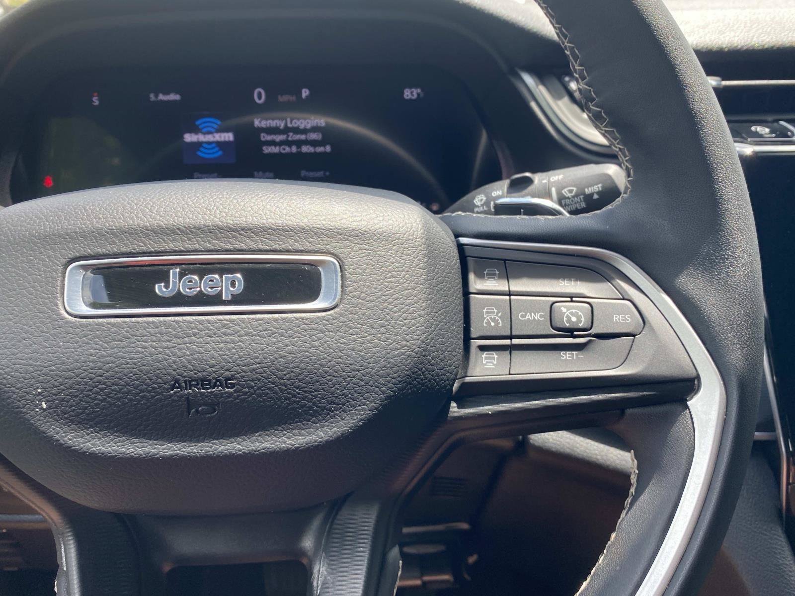 Used 2024 Jeep Grand Cherokee Altitude AWD/4WD image 42