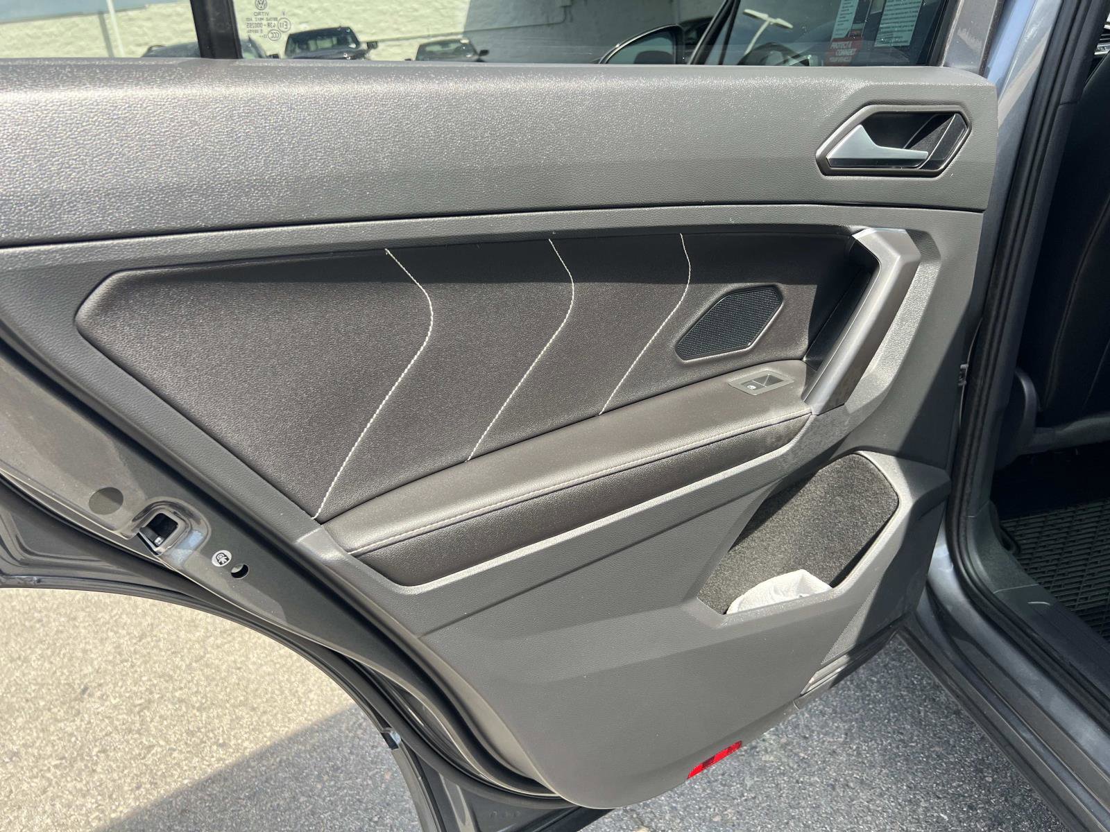 Certified 2023 Volkswagen Tiguan SE R-Line image 20