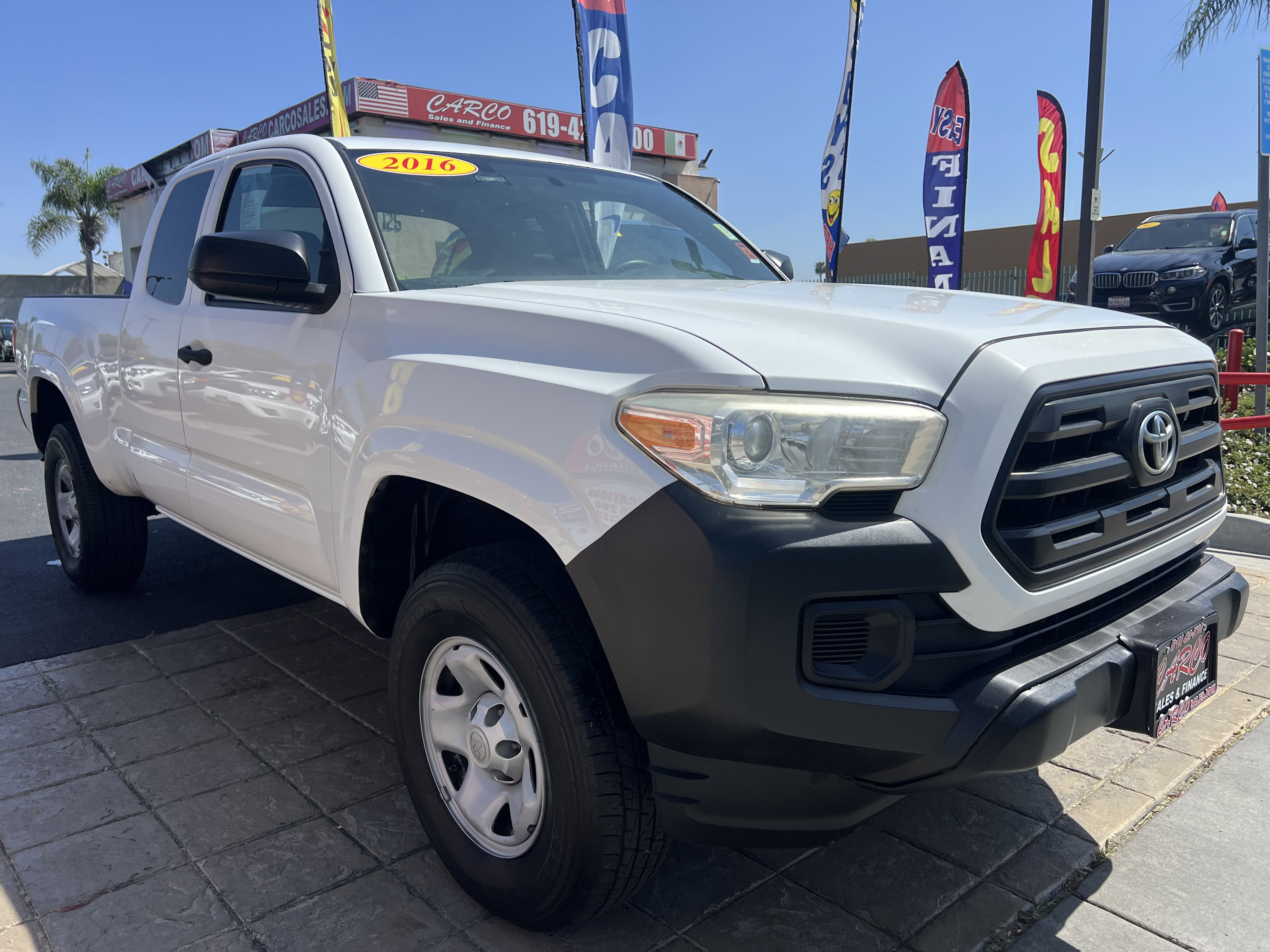 Used 2016 Toyota Tacoma SR RWD image 1