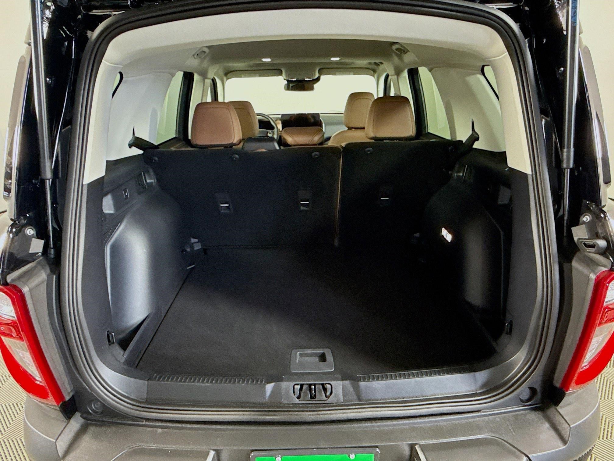 Used 2025 Ford Bronco Sport Outer Banks w/ Outer Banks Tech Package+ AWD/4WD image 35