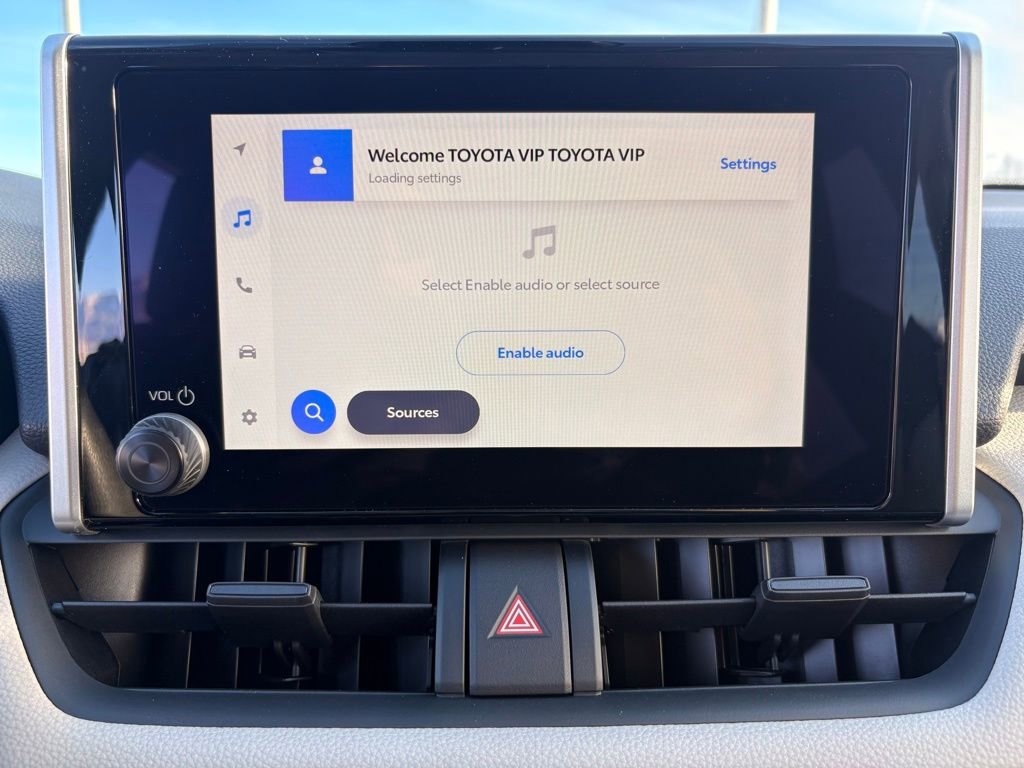 Used 2025 Toyota RAV4 XLE image 17