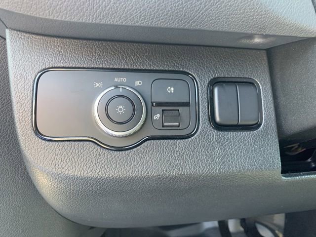Used 2024 Mercedes-Benz Sprinter 2500 image 23