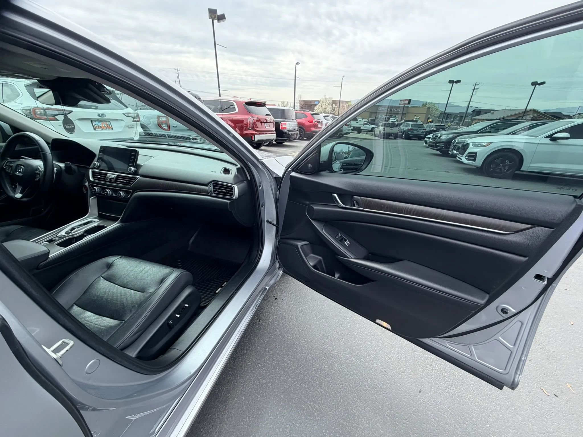 Used 2019 Honda Accord EX-L image 16