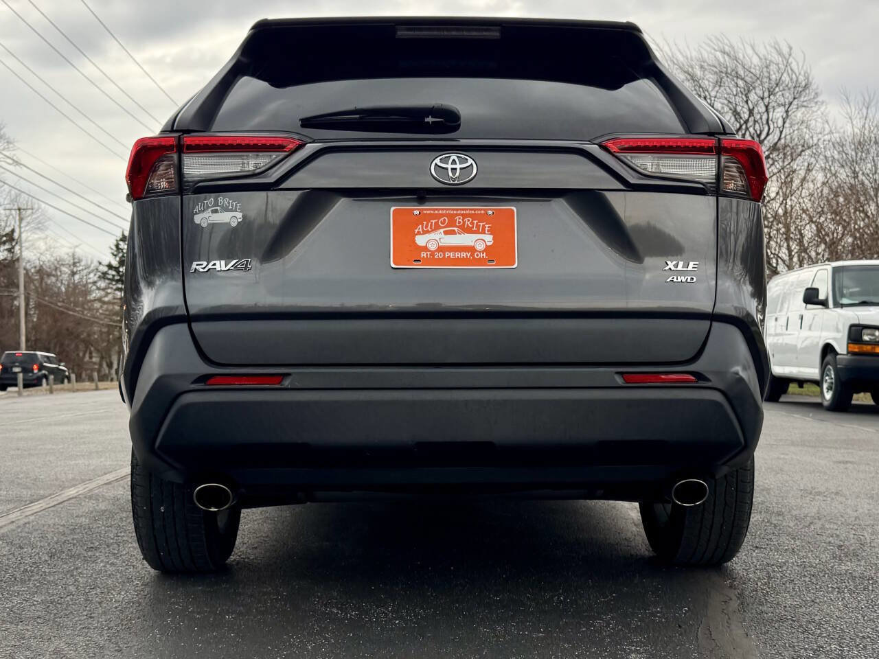 Used 2020 Toyota RAV4 XLE image 8