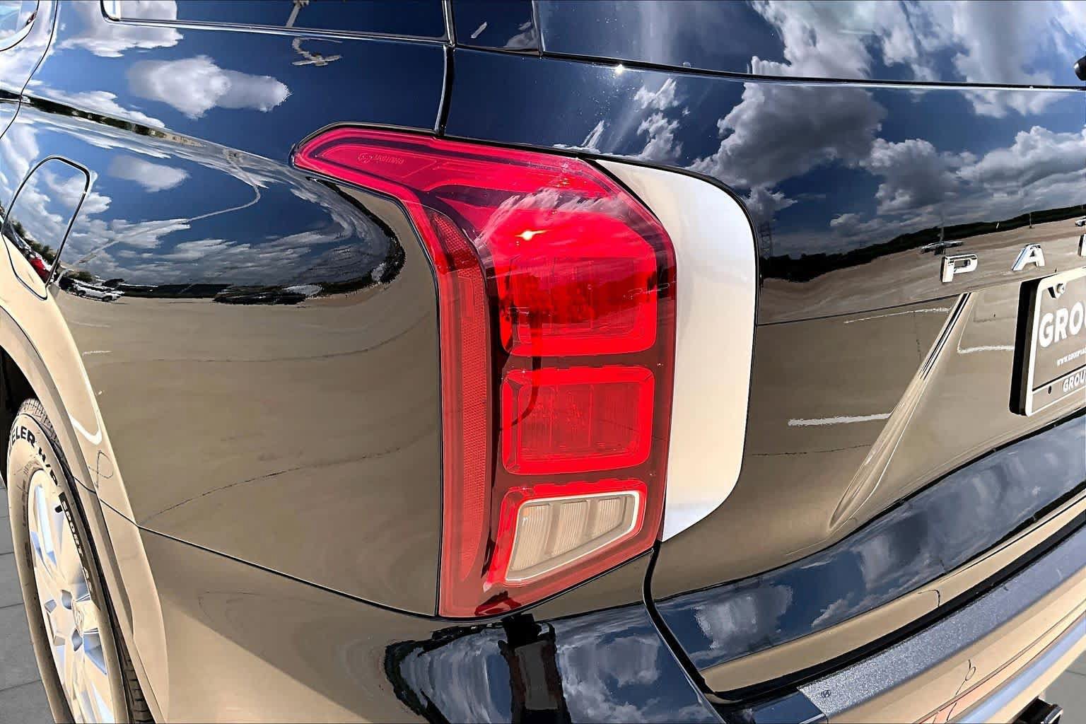 Used 2025 Hyundai Palisade SE FWD image 28