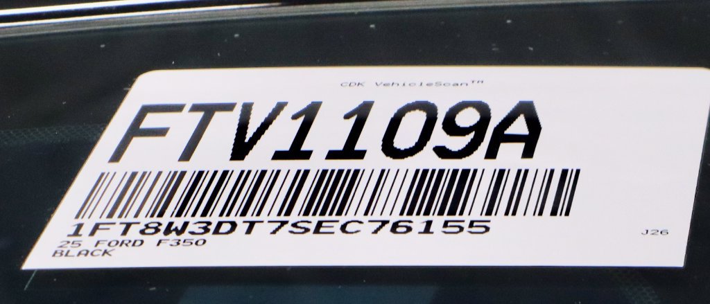Used 2025 Ford F350 Platinum w/ FX4 Off-Road Package AWD/4WD image 35