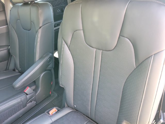 Used 2025 Kia Sorento EX AWD/4WD image 17