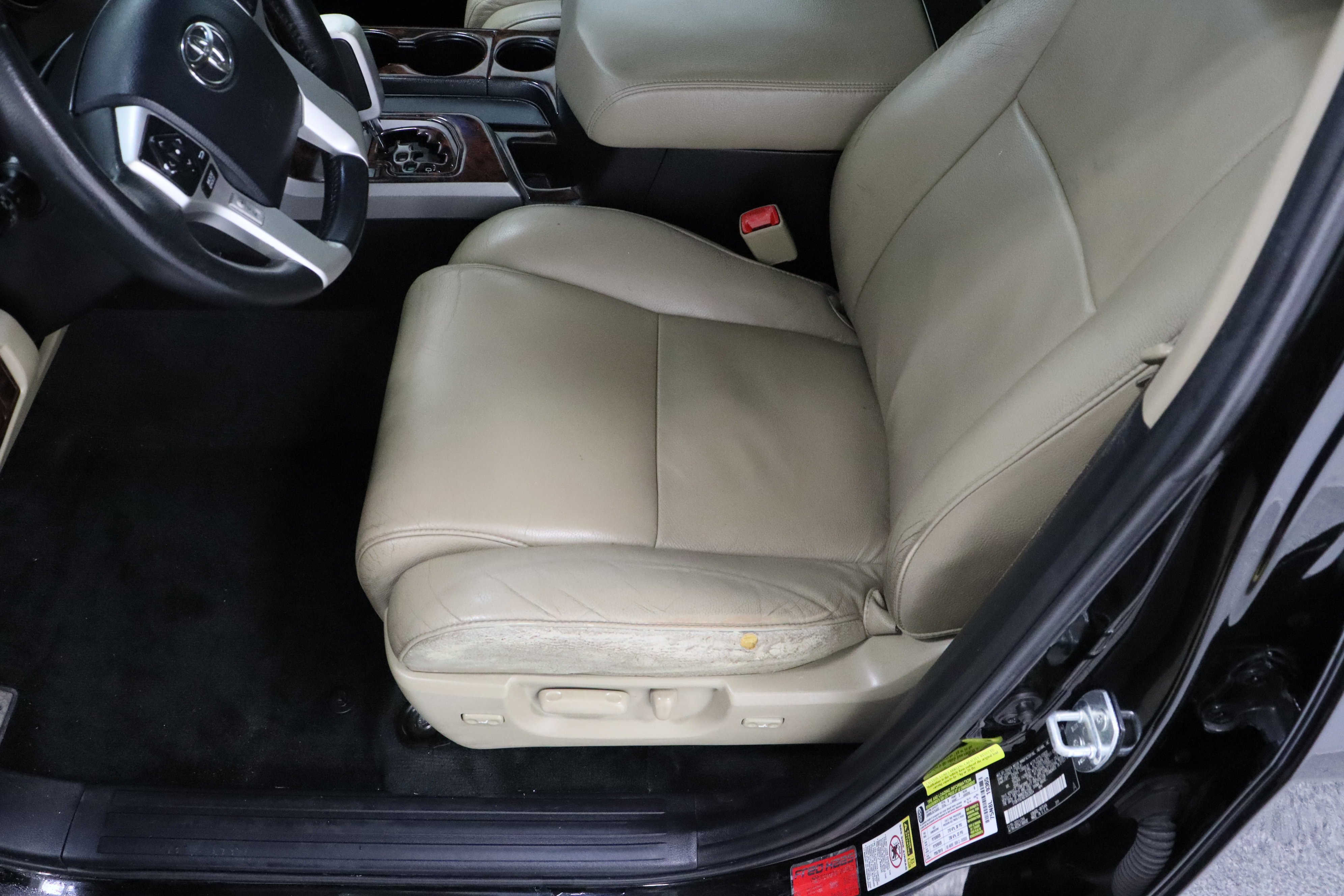 Used 2014 Toyota Sequoia Limited RWD image 15