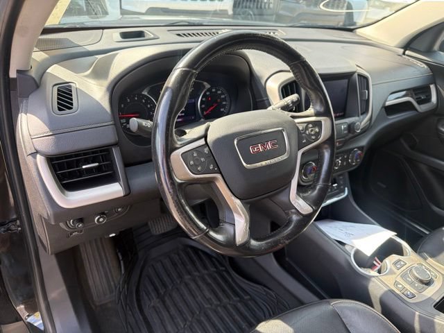 Used 2020 GMC Terrain Denali w/ Denali Premium Package AWD/4WD image 15