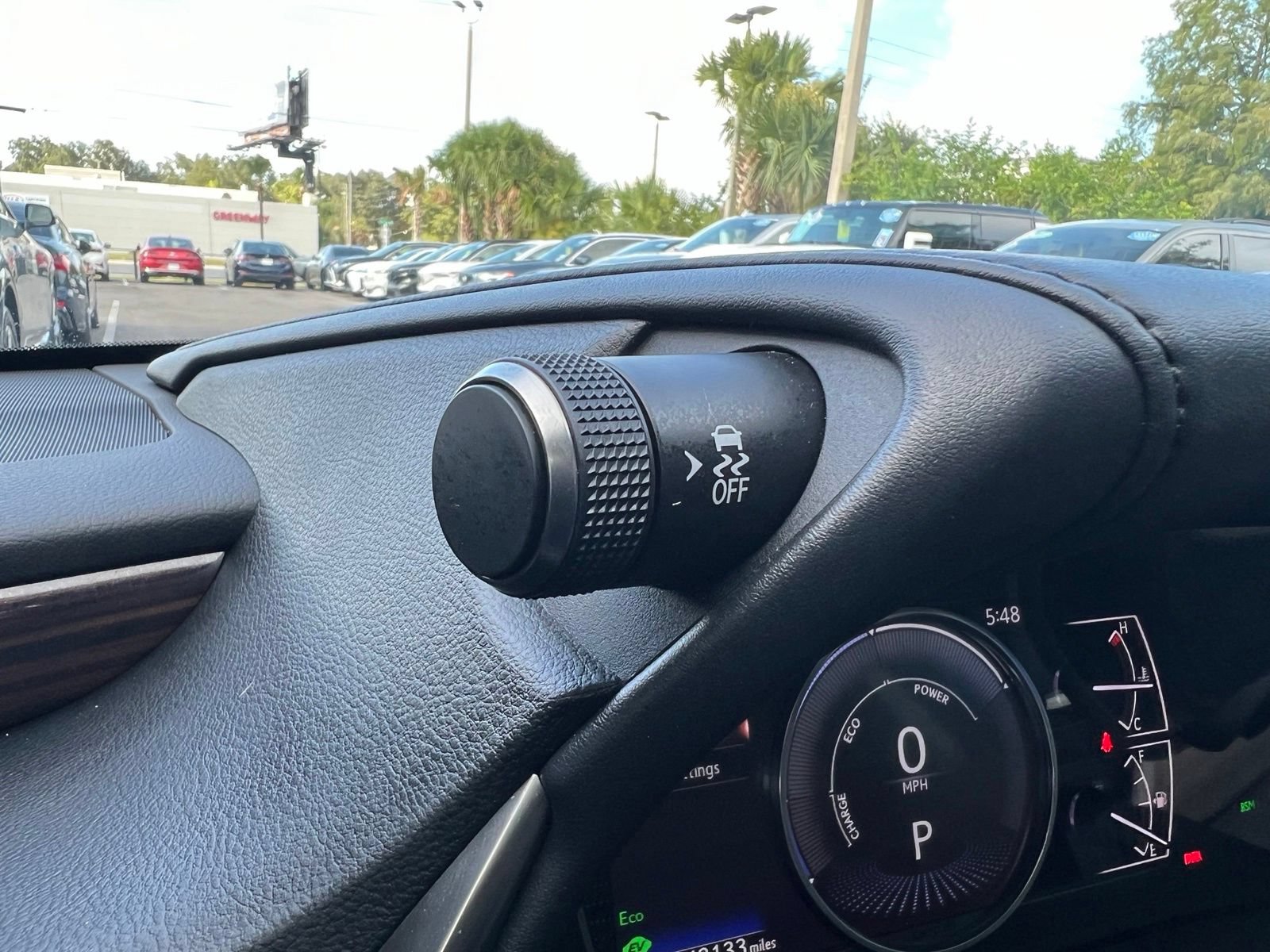 Used 2019 Lexus ES 300h Ultra Luxury w/ Accessory Package 2 FWD image 45