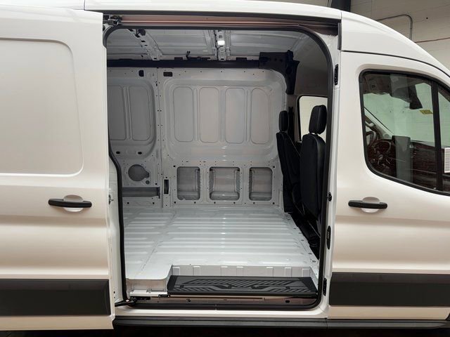 New 2026 Ford Transit 150 148 Medium Roof image 29