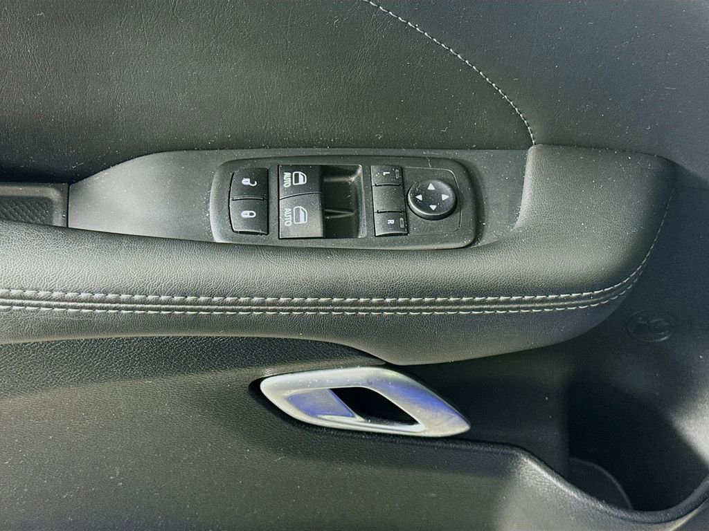 Used 2018 Dodge Challenger R/T Scat Pack w/ Leather Interior Group image 25